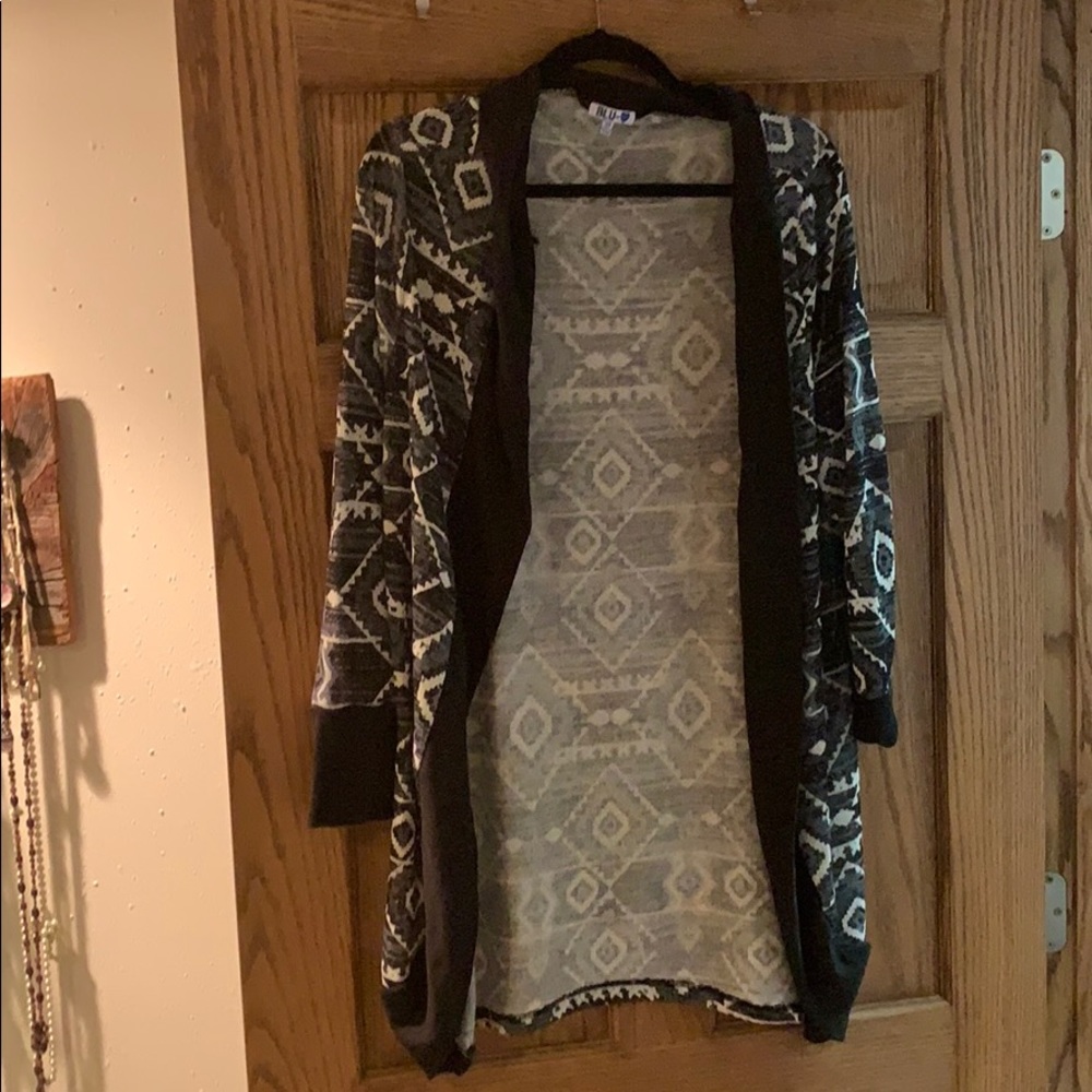 Aztec/tribal design open sweater